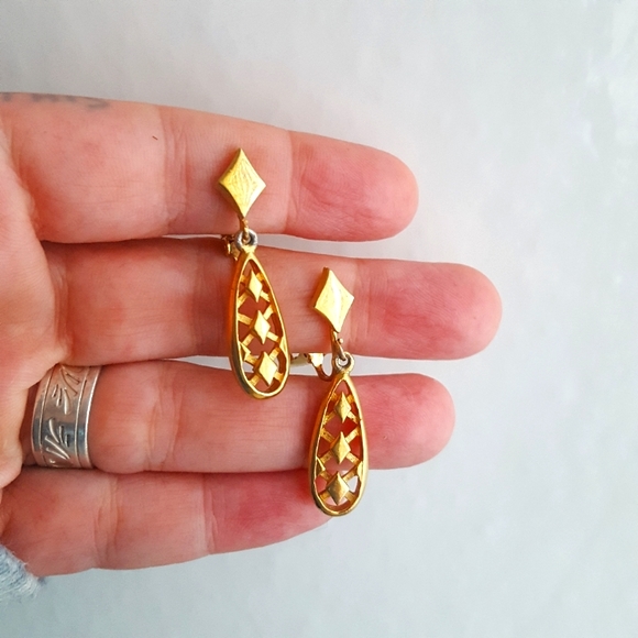 Trifari Jewelry - 🌙Vtg Crown Trifari Clip On Earrings